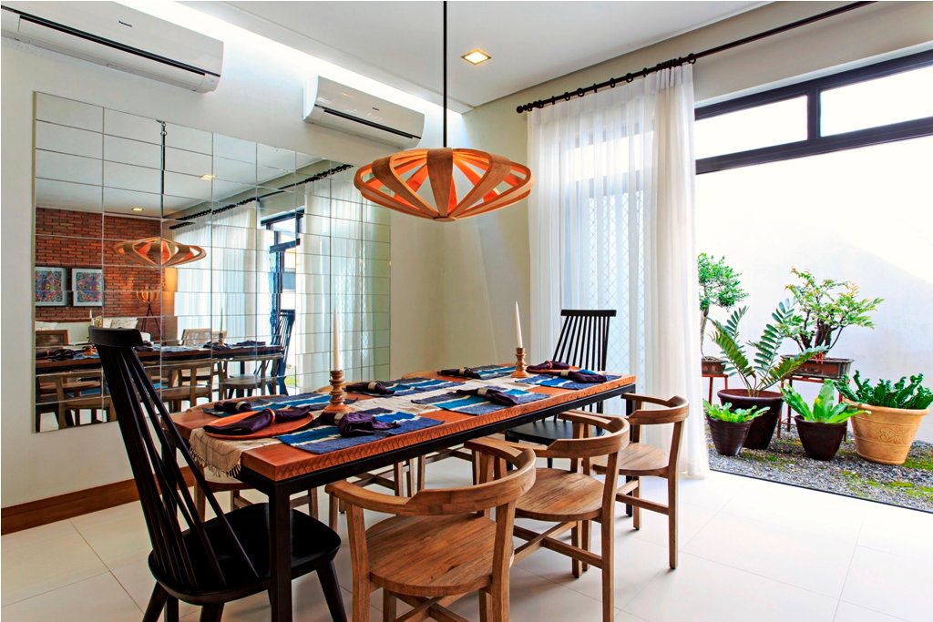 Escape the city’s noise without leaving Cebu City. **The Midlands at Casa Rosita**